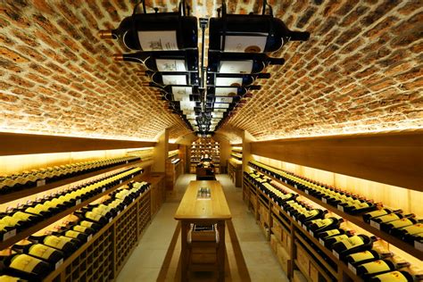La Cave .